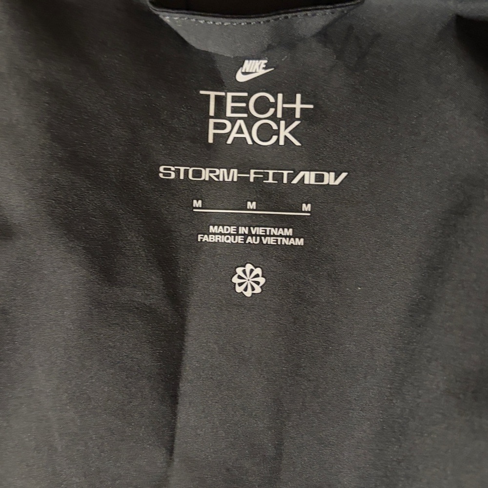 Nike Tech Pack Storm - Fitadv Gore-Tex medium trench rain jacket black - Picture 7 of 13